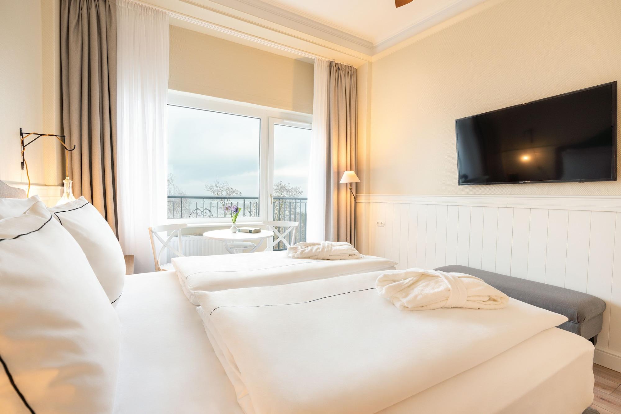 Hotel Strandhotel Ahlbeck 4*